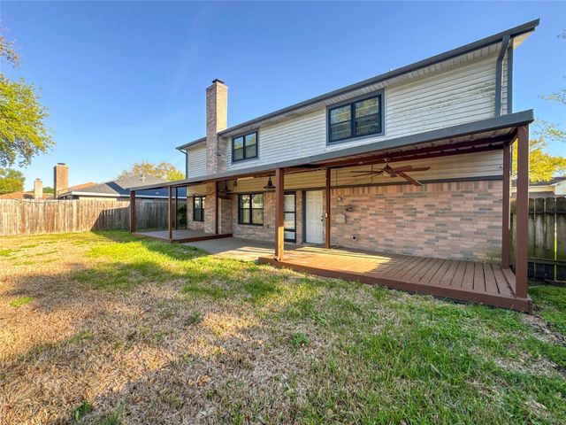3119 Pilgrims Point Lane, Pearland, TX 77581