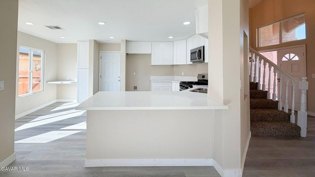 1768 E Mesa Drive, Lancaster, CA 93535