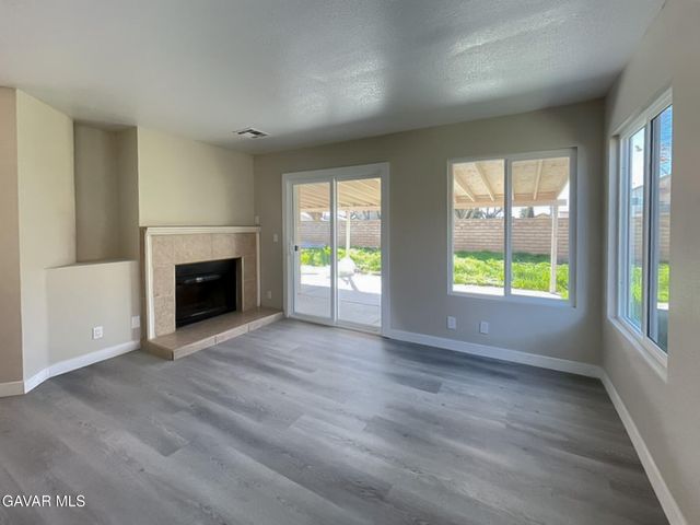 1768 E Mesa Drive, Lancaster, CA 93535