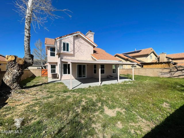 1768 E Mesa Drive, Lancaster, CA 93535