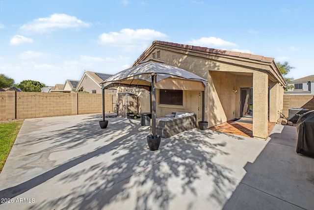23528 N EL FRIO Court, Sun City, AZ 85373