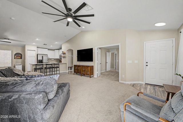 23528 N EL FRIO Court, Sun City, AZ 85373
