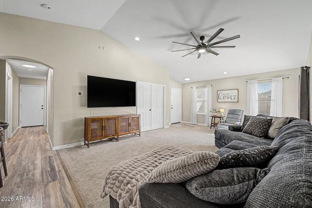 23528 N EL FRIO Court, Sun City, AZ 85373