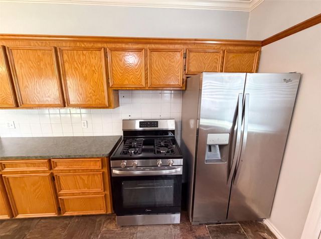 7934 Round Rock Drive, Houston, TX 77049