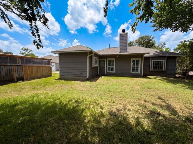 7934 Round Rock Drive, Houston, TX 77049