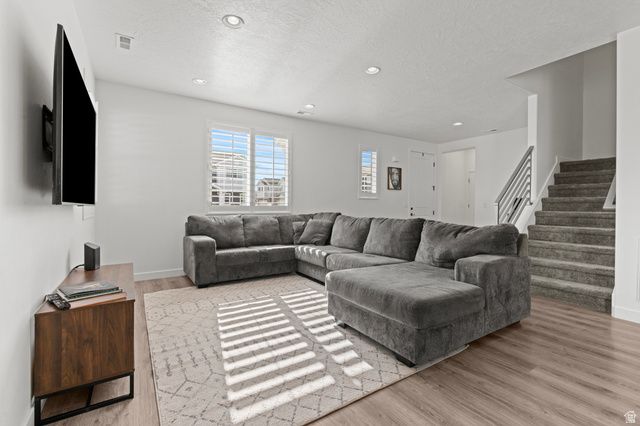 1912 W PARKVIEW DR, Syracuse, UT 84075