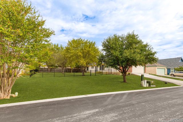 1132 Mira Loma Lane, San Marcos, TX 78666