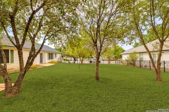 1132 Mira Loma Lane, San Marcos, TX 78666