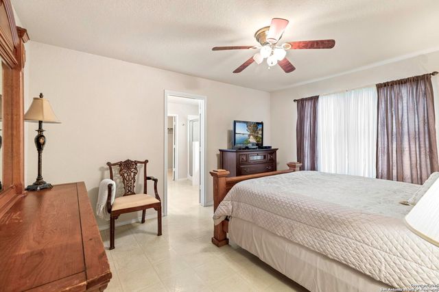 1132 Mira Loma Lane, San Marcos, TX 78666