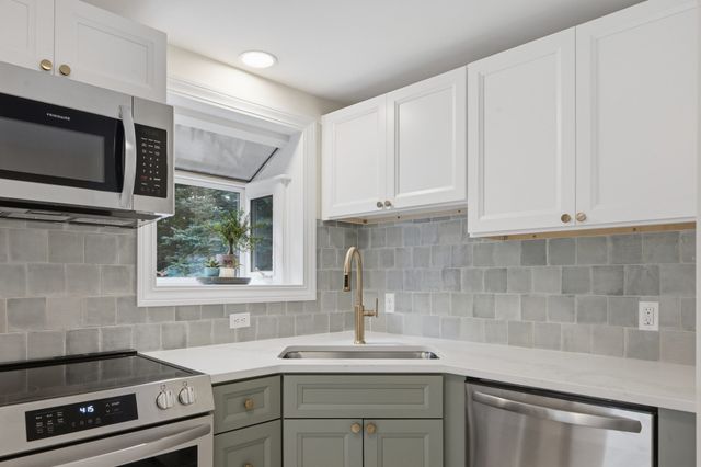 157 Marks St, Rockland, MA 02370