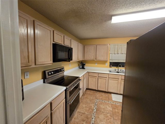 3813 Summer Hill Drive, Balch Springs, TX 75180