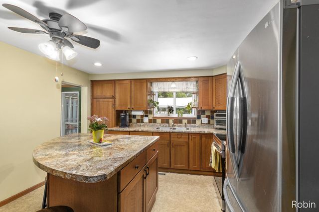 1213 Hayes Street, Marne, MI 49435