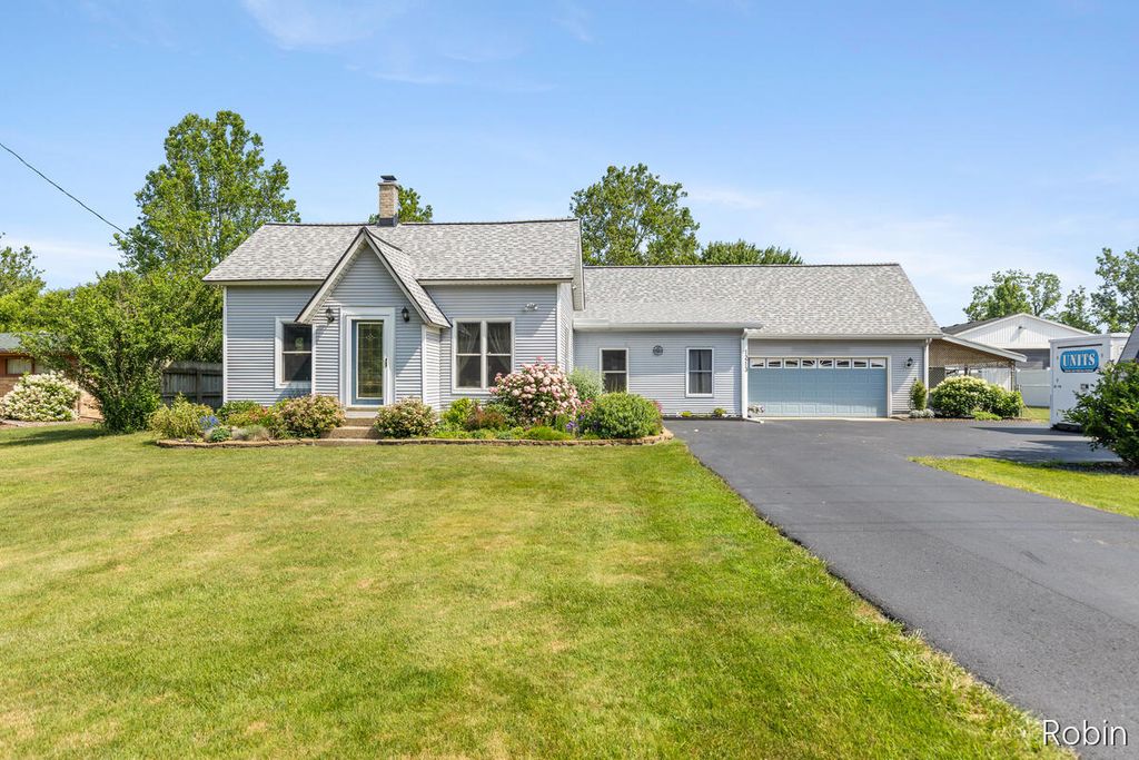 1213 Hayes Street, Marne, MI 49435