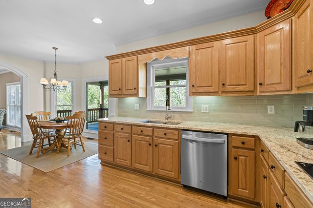6034 Nature Path Lane, Sugar Hill, GA 30518