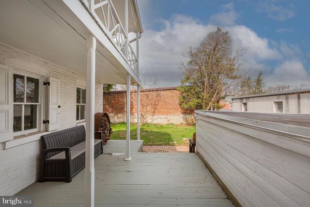 323 W KING ST, Lancaster, PA 17603