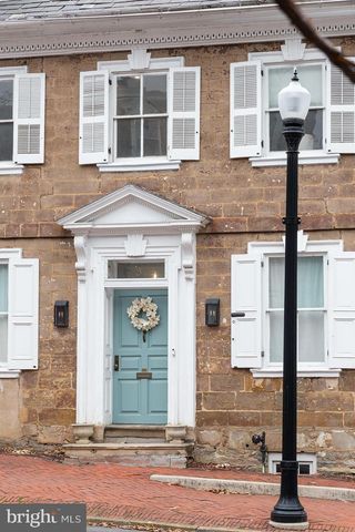 323 W KING ST, Lancaster, PA 17603