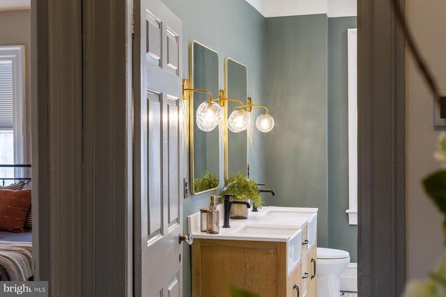 323 W KING ST, Lancaster, PA 17603