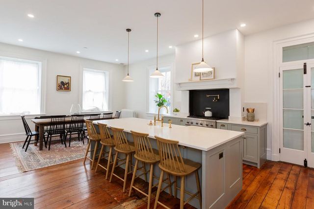 323 W KING ST, Lancaster, PA 17603