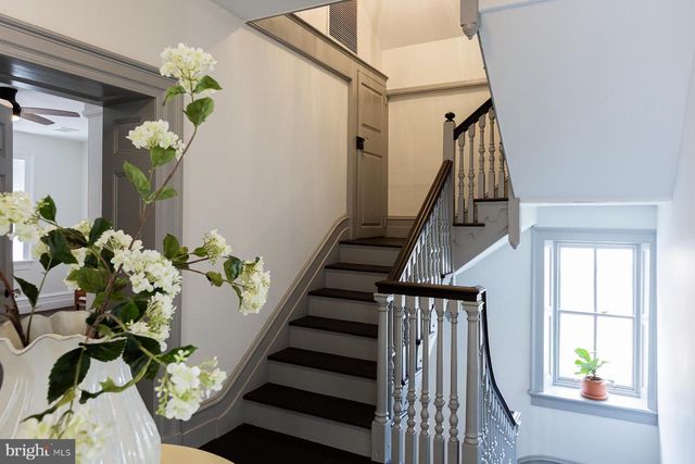 323 W KING ST, Lancaster, PA 17603