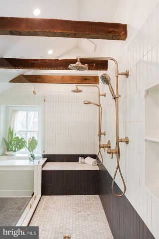 323 W KING ST, Lancaster, PA 17603