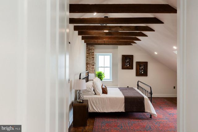 323 W KING ST, Lancaster, PA 17603