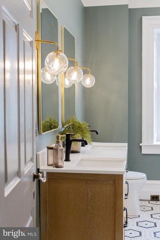 323 W KING ST, Lancaster, PA 17603