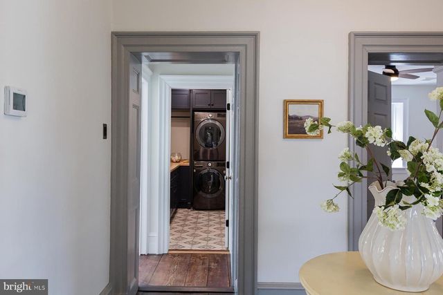 323 W KING ST, Lancaster, PA 17603