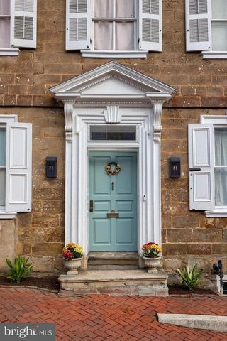 323 W KING ST, Lancaster, PA 17603