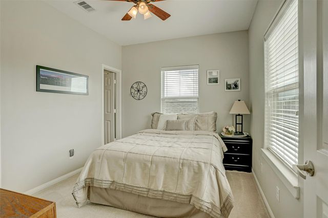 936 W 26th Street B, Houston, TX 77008