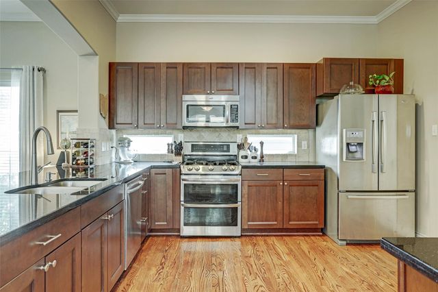 936 W 26th Street B, Houston, TX 77008