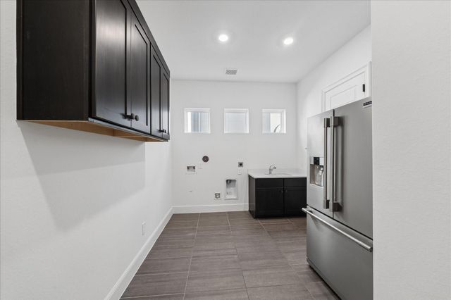 28015 Royal Swan Lane, Spring, TX 77386