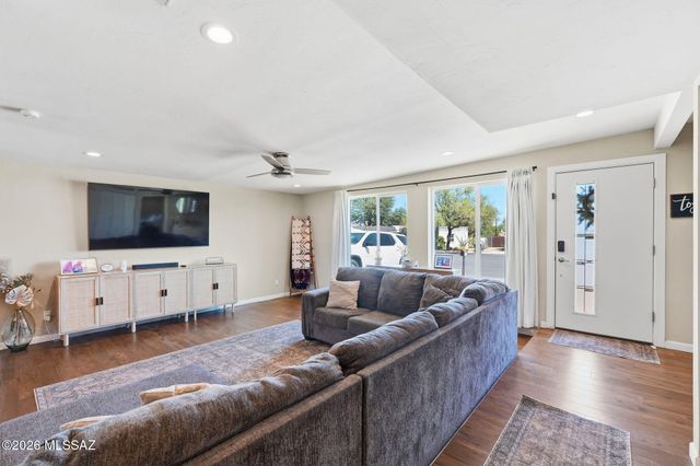 8411 E Baker Street, Tucson, AZ 85710