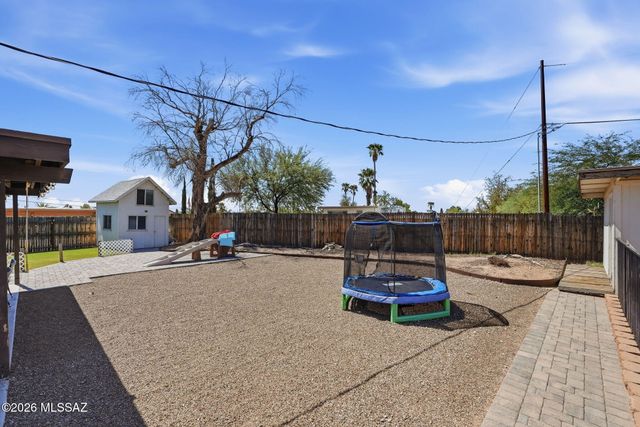 8411 E Baker Street, Tucson, AZ 85710