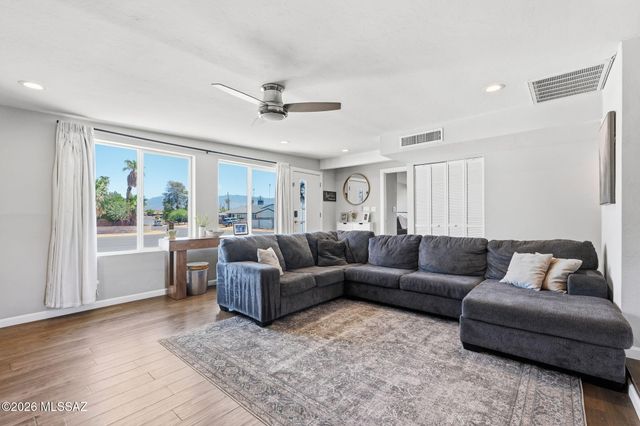 8411 E Baker Street, Tucson, AZ 85710