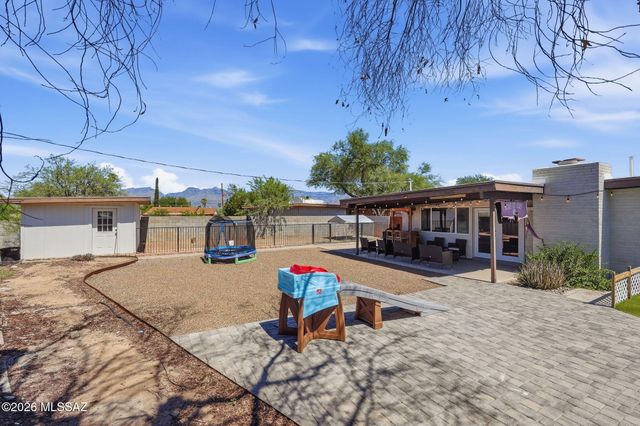 8411 E Baker Street, Tucson, AZ 85710