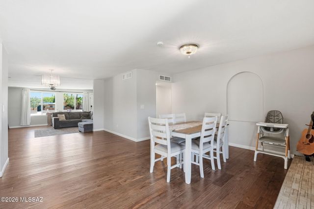 8411 E Baker Street, Tucson, AZ 85710