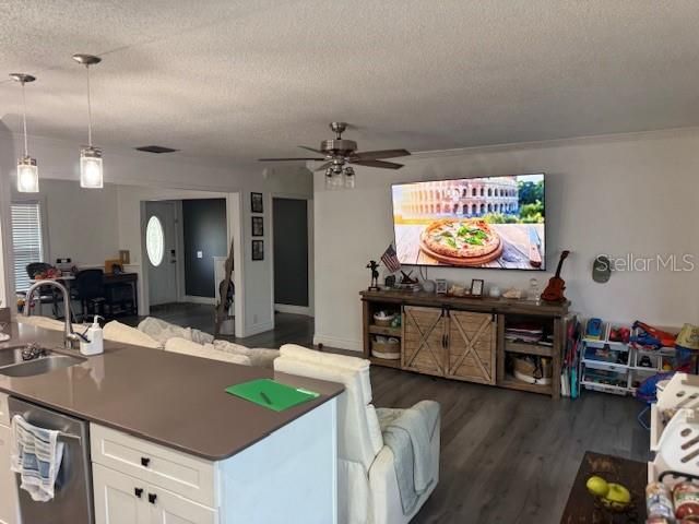 1104 YARNELL AVENUE, Lake Wales, FL 33853