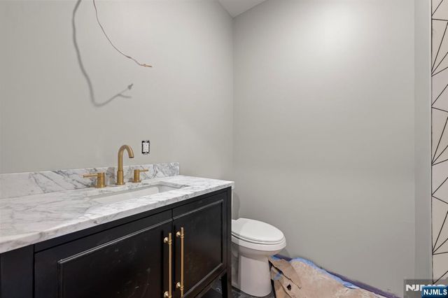 512 15th, Newark, NJ 07103