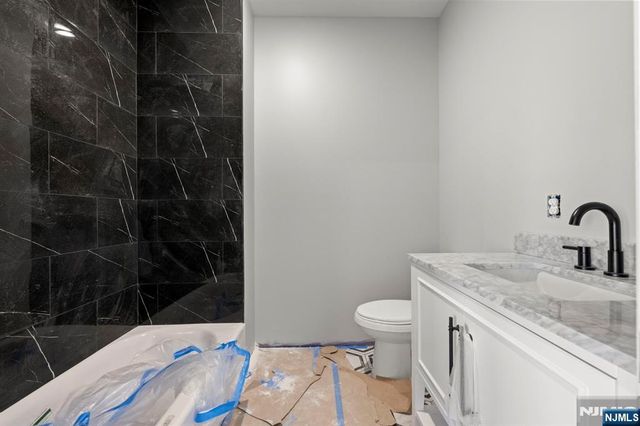 512 15th, Newark, NJ 07103