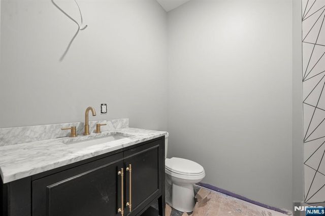 512 15th, Newark, NJ 07103