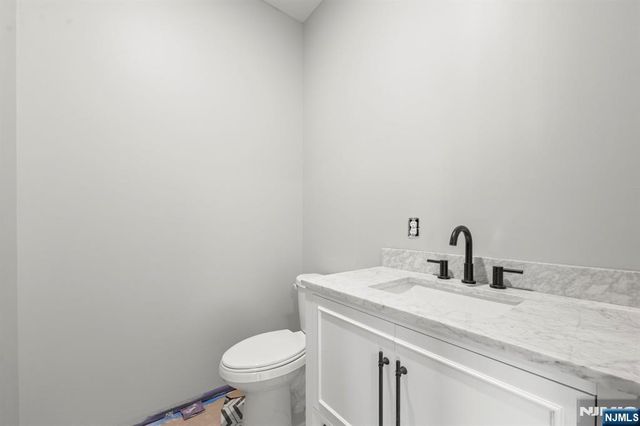 512 15th, Newark, NJ 07103