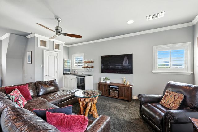 1500 Pecos Street 6, Dallas, TX 75204