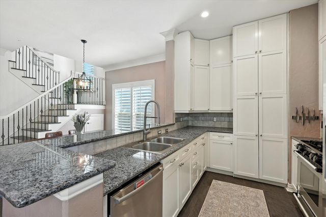 1500 Pecos Street 6, Dallas, TX 75204