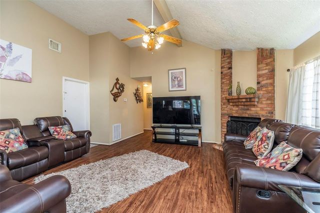 12210 Westwold Drive, Tomball, TX 77377
