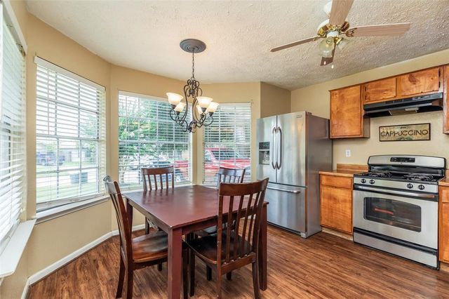 12210 Westwold Drive, Tomball, TX 77377