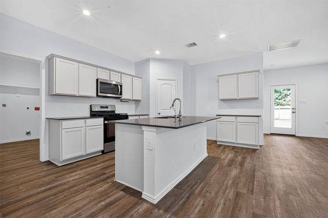 12818 Sunny Pass, Willis, TX 77318