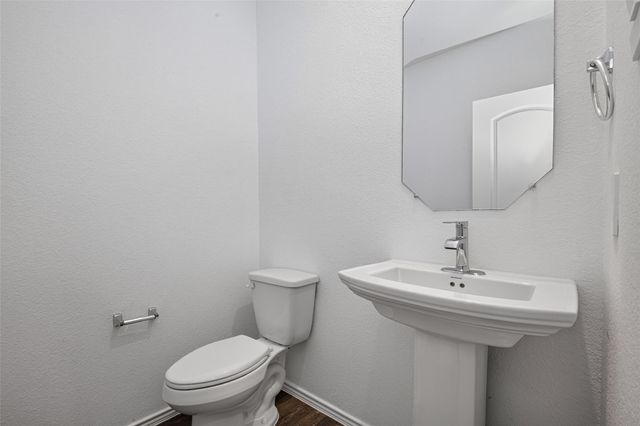 12818 Sunny Pass, Willis, TX 77318