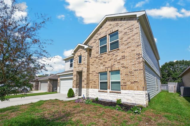 12818 Sunny Pass, Willis, TX 77318