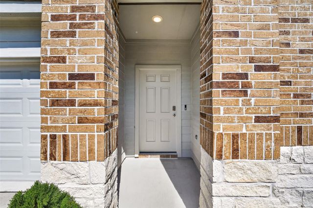 12818 Sunny Pass, Willis, TX 77318