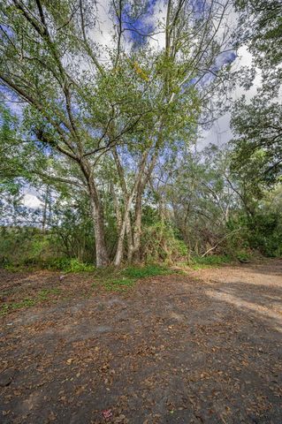 9-20 ANNO, Tampa, FL 33625